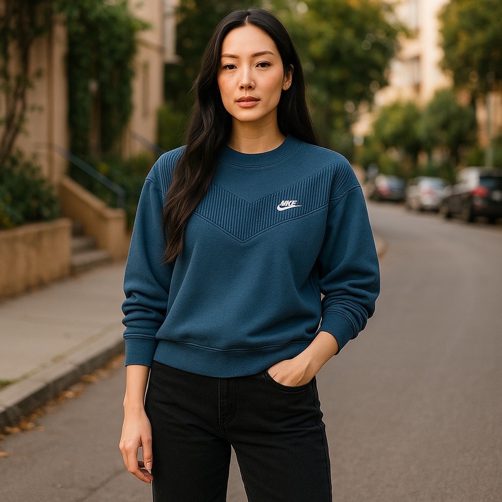 Nike Black Sweatshirt for Women